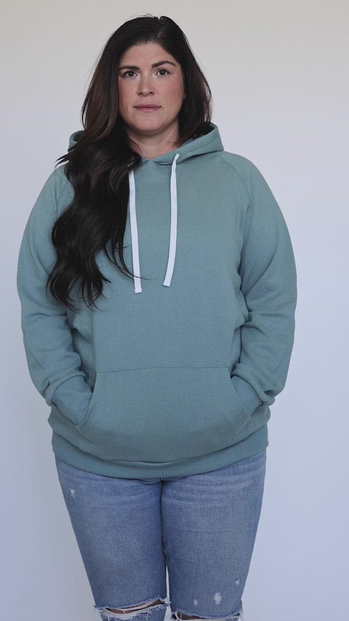 Video of the fit of Blondie Classic Forest Hoodie in Trooper Green